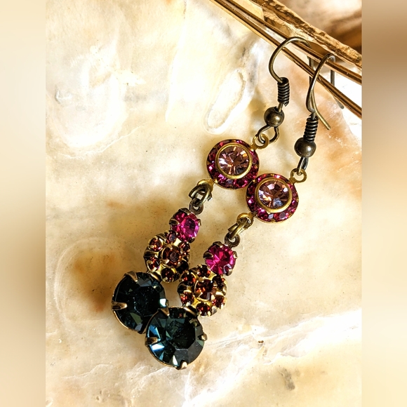 Hot Pink Fuschia Flower & Blue Swarovski Crystal In Drop Dangle Brass Earrings - Picture 6 of 7